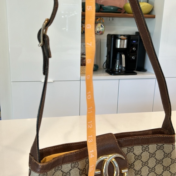 Authentic Gucci Sherry collection logo stripe shoulder bag with adjustable strap - Picture 16 of 16